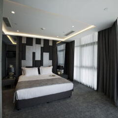 Wish More Hotel Istanbul сейф в номере