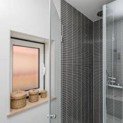 Отель LxWay Apartments Alfama - Rua do Paraíso Португалия, Лиссабон - отзывы, цены и фото номеров - забронировать отель LxWay Apartments Alfama - Rua do Paraíso онлайн ванная фото 2