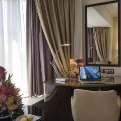 Гостиница Crowne Plaza Moscow World Trade Centre в Москве - забронировать гостиницу Crowne Plaza Moscow World Trade Centre, цены и фото номеров Москва удобства в номере фото 2