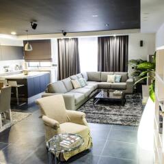 Отель Paramount Bay Penthouse Бирзеббуджа интерьер отеля