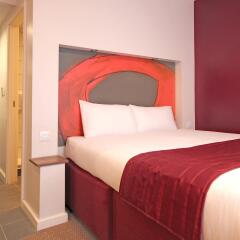 Отель Ramada London Stansted Airport комната для гостей фото 4