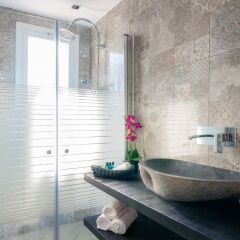 Sweet Inn Apartments - Ben Maimon 19 Израиль, Иерусалим - отзывы, цены и фото номеров - забронировать отель Sweet Inn Apartments - Ben Maimon 19 онлайн ванная