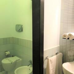 Hotel San Giovanni Джардини Наксос ванная