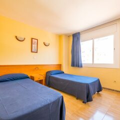 Отель Apartaments AR Borodin Испания, Льорет-де-Мар - отзывы, цены и фото номеров - забронировать отель Apartaments AR Borodin онлайн детские мероприятия фото 2