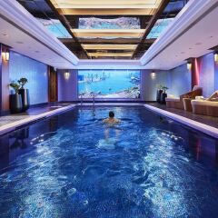 Отель Mandarin Oriental, Hong Kong бассейн