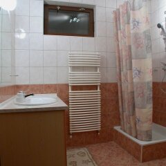 Отель Hevizquelle 1 Apartmenthaus Хевиз ванная фото 2