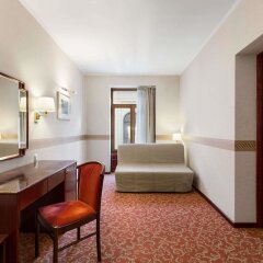 Ramada Bucharest Majestic Hotel in Bucharest, Romania from 97$, photos, reviews - zenhotels.com guestroom