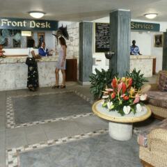 Doctors Cave Beach Hotel интерьер отеля