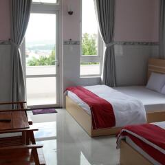 Queen Bee Hostel Далат комната для гостей