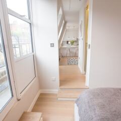Отель Stylish Rooftop Flat on Kensington High Street Лондон комната для гостей фото 2