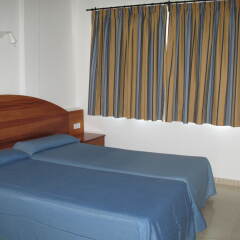 Hotel Apartamentos El Pinar комната для гостей