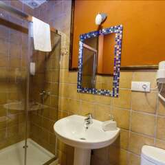Отель Apartamentos La Dobra фото 19
