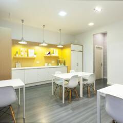 Ramblas by Pillow Hostel - Adults only гостиничный бар