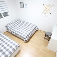 Отель Houseinhongdae6 комната для гостей фото 5
