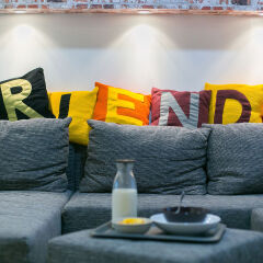 Friends Hostel and Apartments Budapest Будапешт бассейн