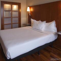 AC Hotel by Marriott Guadalajara, Spain комната для гостей