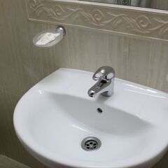 Отель Hostal Luis Xv Мадрид ванная