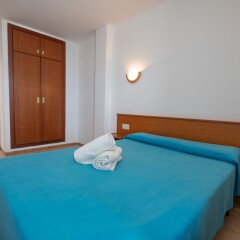 Отель Aparthotel Almonsa Platja Испания, Салоу - 6 отзывов об отеле, цены и фото номеров - забронировать отель Aparthotel Almonsa Platja онлайн комната для гостей фото 2