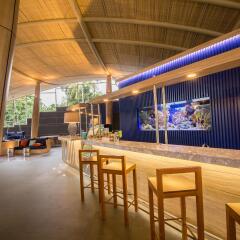 Отель Holiday Inn Express Krabi Ao Nang Beach гостиничный бар