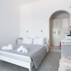 Отель Ilioperato Traditional Apartments Греция, Остров Санторини - отзывы, цены и фото номеров - забронировать отель Ilioperato Traditional Apartments онлайн комната для гостей фото 3