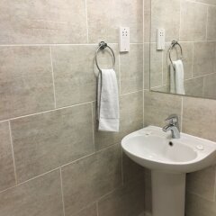 Отель Palace Court Hotel Великобритания, Лондон - 1 отзыв об отеле, цены и фото номеров - забронировать отель Palace Court Hotel онлайн ванная