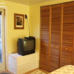 Отель Maple Beach B&B Канада, Ванкувер - отзывы, цены и фото номеров - забронировать отель Maple Beach B&B онлайн удобства в номере фото 2