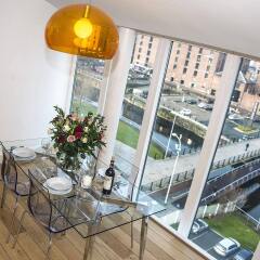 Отель Base Serviced Apartments - The Docks Великобритания, Ливерпуль - отзывы, цены и фото номеров - забронировать отель Base Serviced Apartments - The Docks онлайн балкон