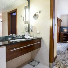 Отель Radisson Blu Hotel, Wroclaw Польша, Вроцлав - 1 отзыв об отеле, цены и фото номеров - забронировать отель Radisson Blu Hotel, Wroclaw онлайн ванная