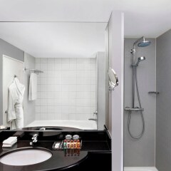 Отель Sheraton Amsterdam Airport Schiphol Нидерланды, Схипхол - 2 отзыва об отеле, цены и фото номеров - забронировать отель Sheraton Amsterdam Airport Schiphol онлайн ванная фото 2