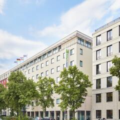Отель Holiday Inn Express Berlin City Centre с домашними животными