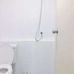 My Home 22-female Hostel Бангкок ванная фото 2