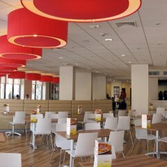 Отель Travelodge Barcelona Poblenou Испания, Барселона - 14 отзывов об отеле, цены и фото номеров - забронировать отель Travelodge Barcelona Poblenou онлайн питание