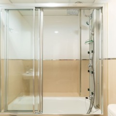Отель MalagaSuite Beach Solarium & Pool Торремолинос ванная