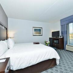 Отель Hampton Inn & Suites Columbia/Southeast-Fort Jackson удобства в номере