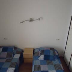 Отель Apartamentos Calafats Испания, Льорет-де-Мар - отзывы, цены и фото номеров - забронировать отель Apartamentos Calafats онлайн комната для гостей фото 2