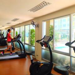 Отель Lumpini Jomtien Seaview E22Inn фитнесс-зал