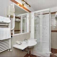 Отель Palladium Palace Италия, Рим - 10 отзывов об отеле, цены и фото номеров - забронировать отель Palladium Palace онлайн ванная