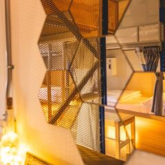 Post Factory Bed & Breakfast Sathorn Hostel - Adults Only Бангкок фото 2