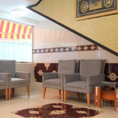 Rahab Hotel развлечения
