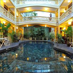 Thanh Van 1 Hotel бассейн