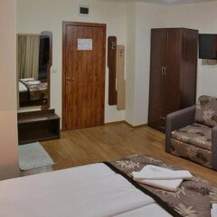 Family Hotel Balkanci Боженци комната для гостей фото 5