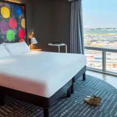 Отель ibis Styles New York LaGuardia Airport США, Нью-Йорк - отзывы, цены и фото номеров - забронировать отель ibis Styles New York LaGuardia Airport онлайн комната для гостей