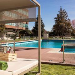 Отель Meliá Barajas бассейн