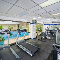 Отель Kingston Suites Bangkok фитнесс-зал фото 4