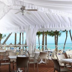 Отель Luxury Bahia Principe Esmeralda - All Inclusive Доминикана, Пунта Кана - 10 отзывов об отеле, цены и фото номеров - забронировать отель Luxury Bahia Principe Esmeralda - All Inclusive онлайн гостиничный бар