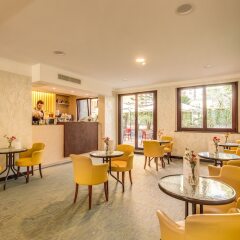 Отель Warmthotel гостиничный бар