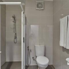 Coral Sands Hotel Хиккадува ванная