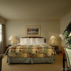 Отель Royal Scot Hotel & Suites Канада, Виктория - отзывы, цены и фото номеров - забронировать отель Royal Scot Hotel & Suites онлайн комната для гостей фото 3