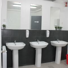 Отель Hostel Olé Испания, Аликанте - отзывы, цены и фото номеров - забронировать отель Hostel Olé онлайн ванная фото 2