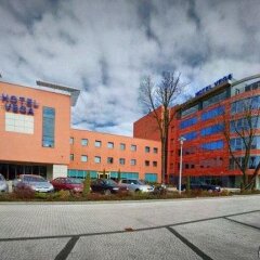 Отель Business Hotel Vega Wroclaw Польша, Вроцлав - отзывы, цены и фото номеров - забронировать отель Business Hotel Vega Wroclaw онлайн парковка